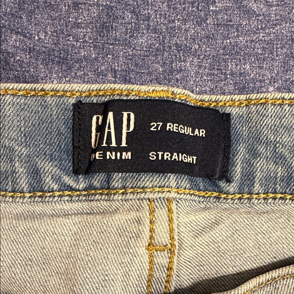 GAP Women's Classic Light Blue Straight Leg Jeans - Picture 4 of 5